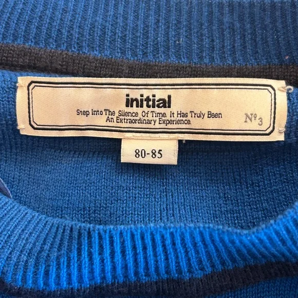 Initial knit sweater. - Picture 9 of 13